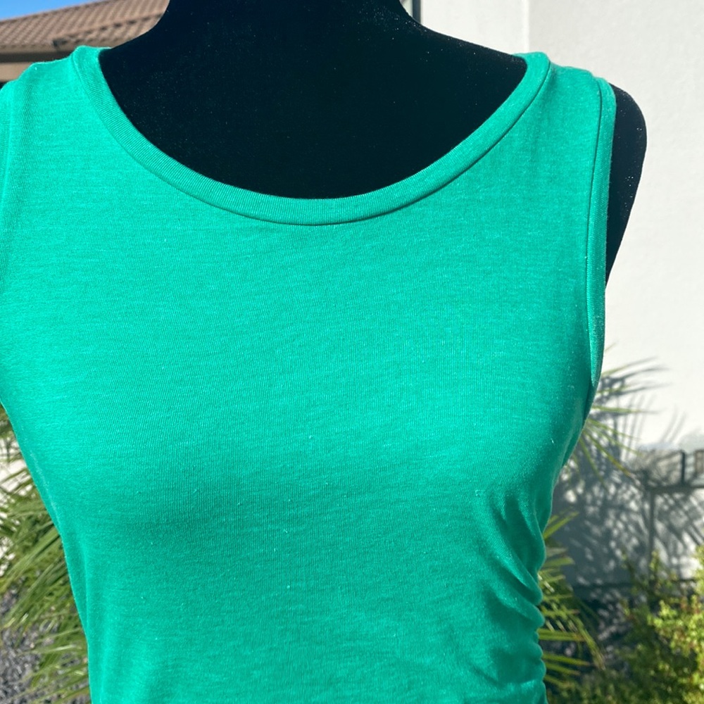 Womens summer dress Size M worn twice for this summer.